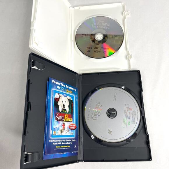 Disney Christmas Movie Bundle - Picture 5 of 5